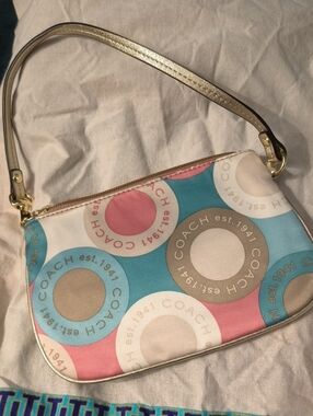 COACH Multicolor Circle Print Wristlet — Pink, Blue & Tan 🩷 1941